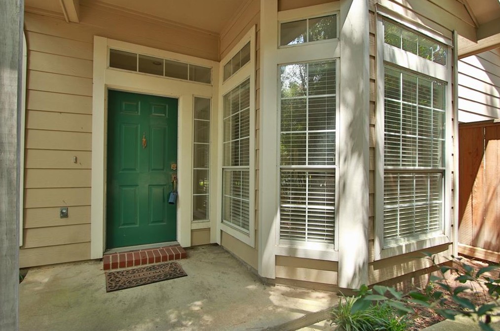 22 Avonlea Cir, Spring TX  77382-1067 exterior