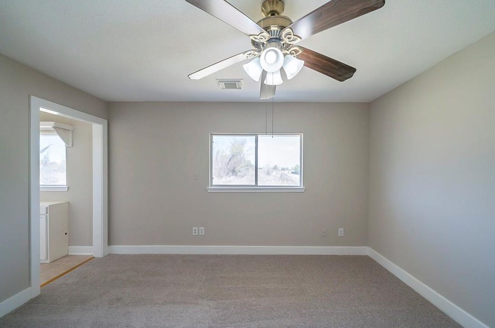723 Remington Hts Dr, Houston TX  77073-4409 exterior