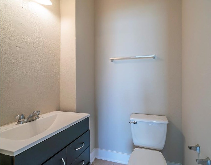 723 Remington Hts Dr, Houston TX  77073-4409 exterior