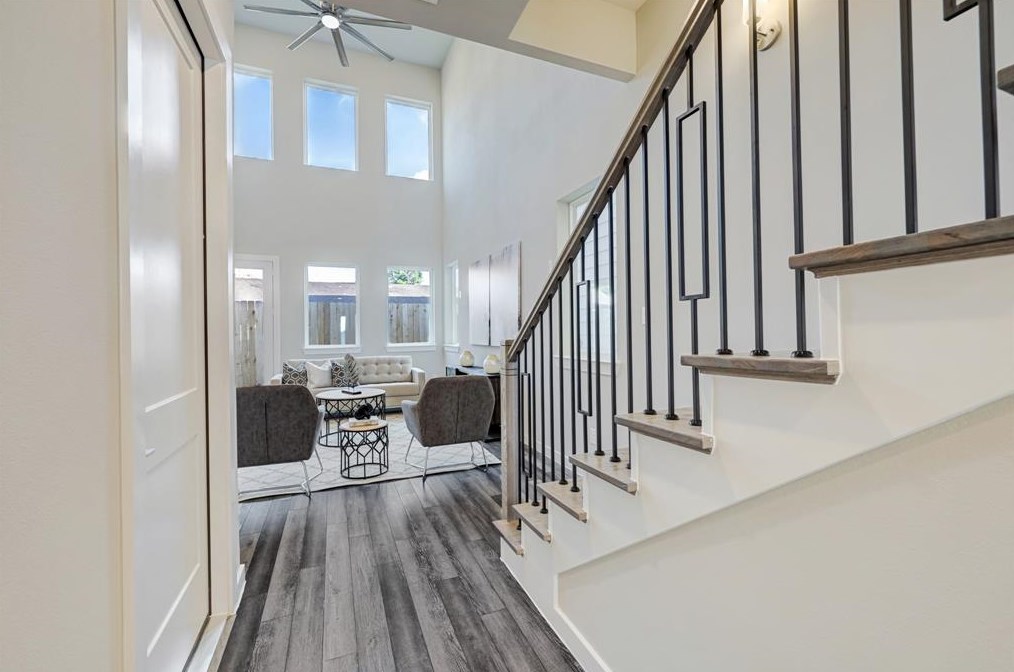 1412 34th 1/2 St, Houston TX  77018-6229 exterior