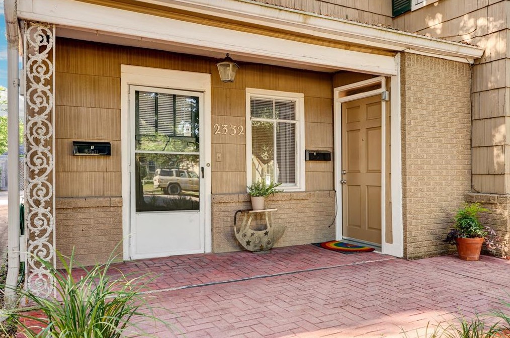 2332 Addison Rd, Houston, TX 77030-1128