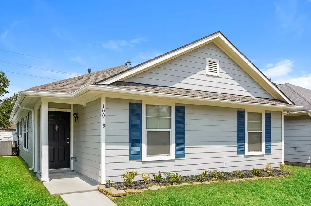 10018 Farrell Dr, Houston, TX 77070-4517