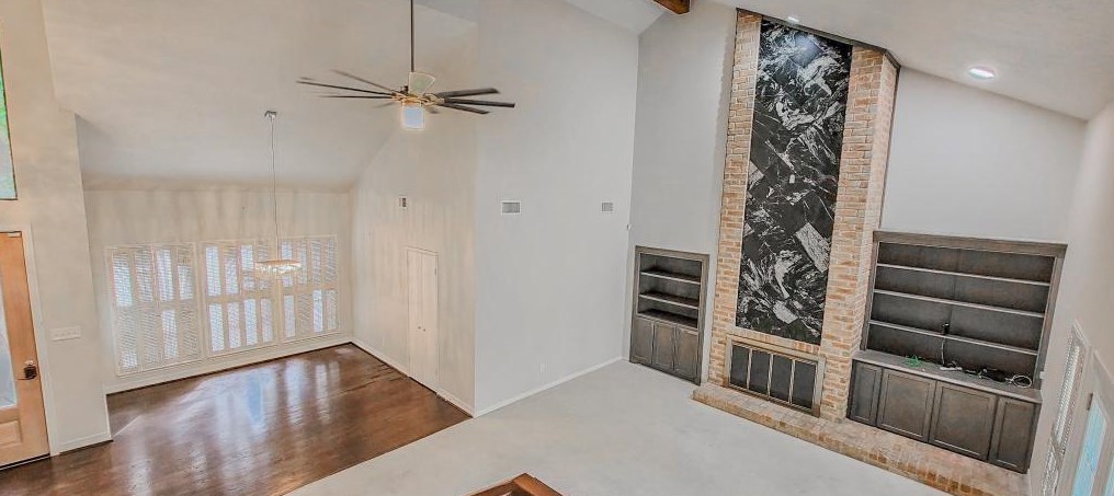 144 Old Brg Lk, Houston TX  77069-3464 exterior