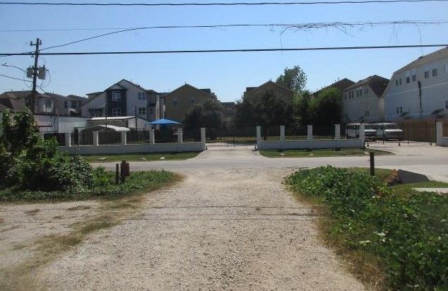 1601 25 St, Houston TX  77008-2501 exterior