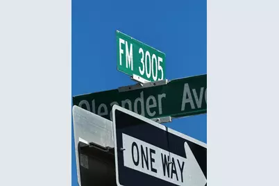 0000 Oleander, Galveston, TX 77554 - Photo 4