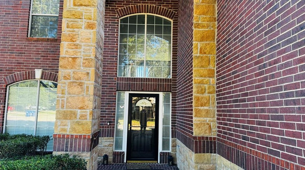 17203 Valhallah Way, Houston TX  77095-1289 exterior