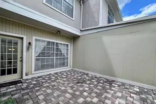 2228 S Piney Point Rd, Houston, TX 77063 - Photo 18