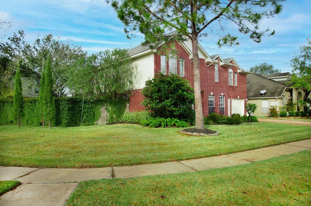 2006 Dublin Dr, League City, TX 77573