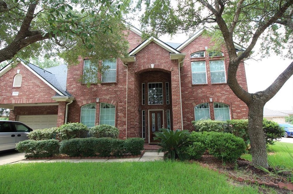 9403 Sundance Dr, Pearland, TX 77584