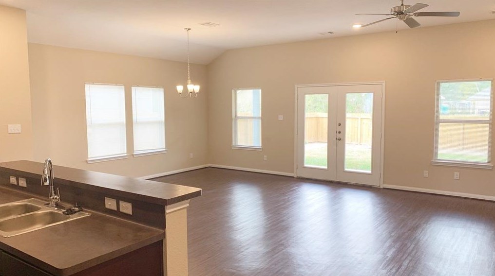 15803 Muskegon St, Houston, TX 77032-2631