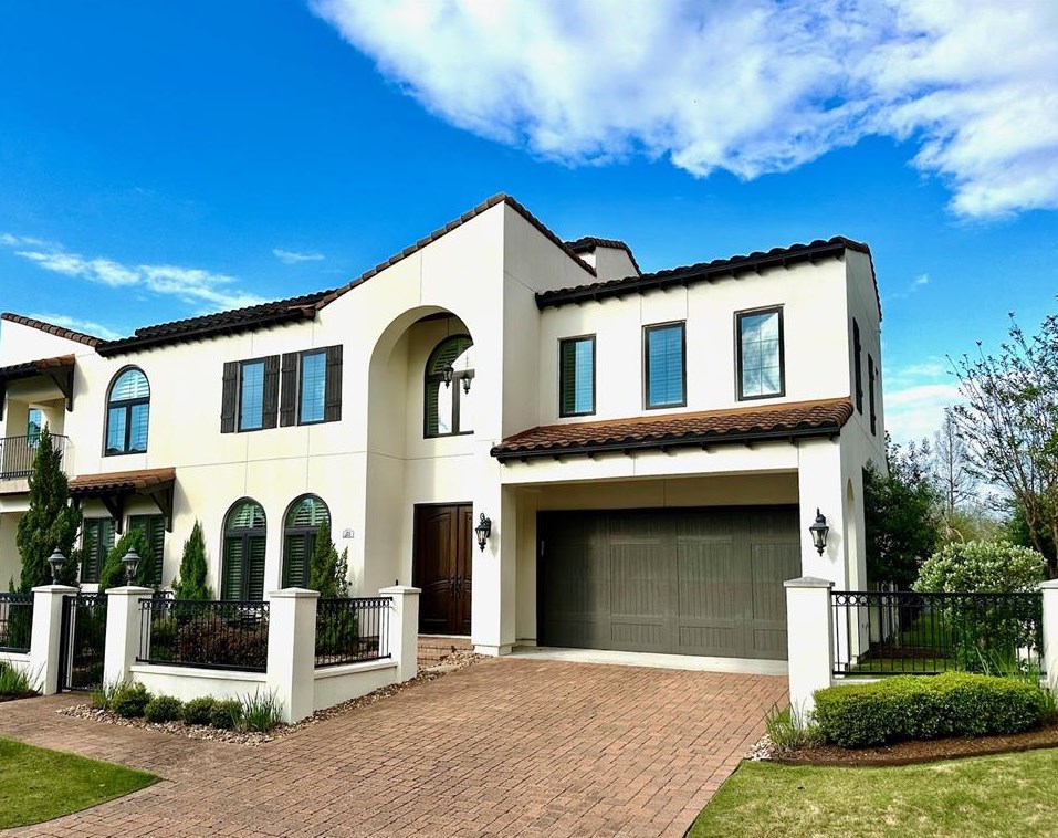 111 Lakeside Cove, Spring, TX 77380