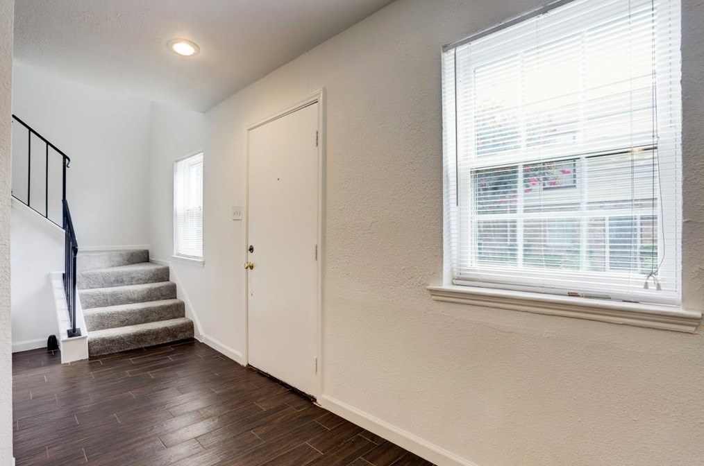 14649 Perthshire Rd, Houston TX  77079-5600 exterior