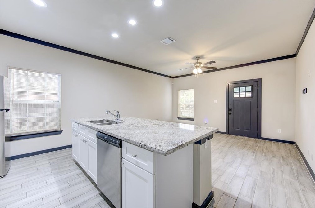 8103 Glass St, Houston TX  77016-6244 exterior