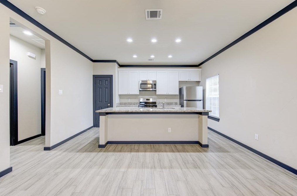 8103 Glass St, Houston TX  77016-6244 exterior
