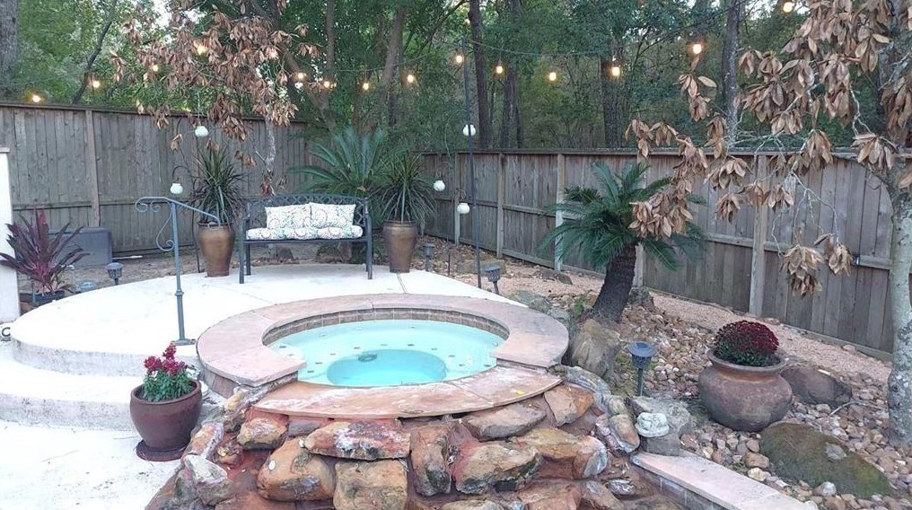3 Greenhill Terrace Pl, Spring TX  77382-1609 exterior