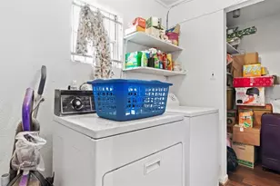 5622 Beldart St, Houston, TX 77033 - Photo 8