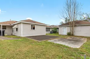 5622 Beldart St, Houston, TX 77033 - Photo 16