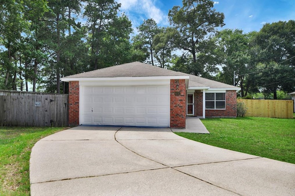 16267 Long Valley Ct, Conroe, TX 77302-5489