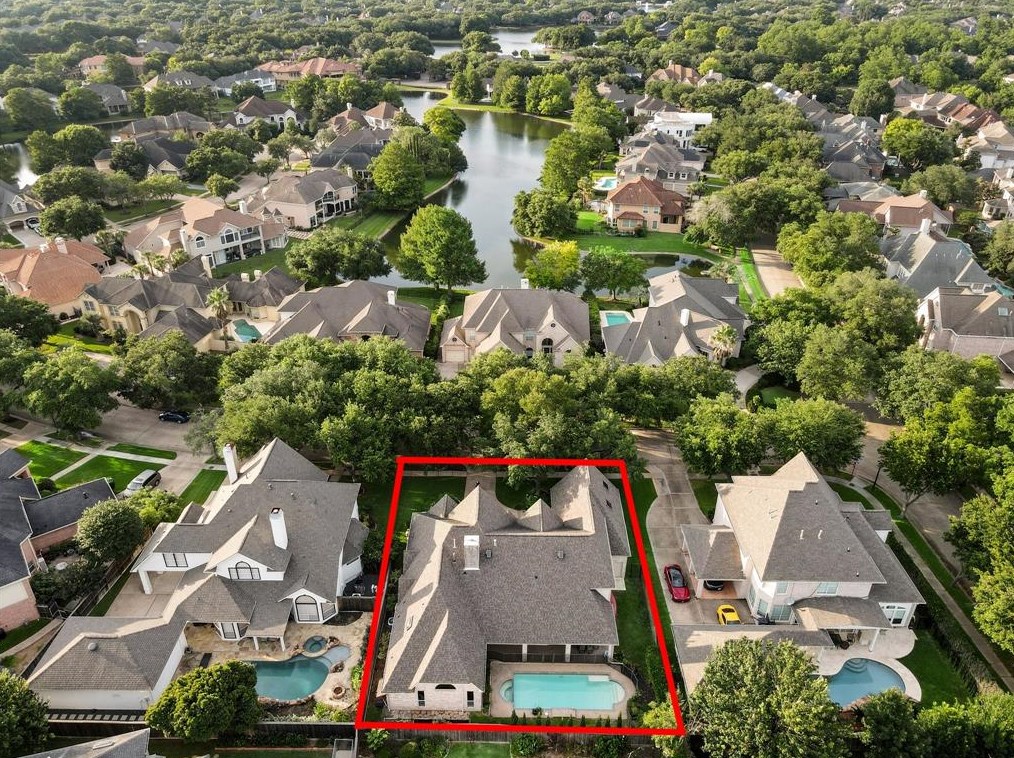 13 Lake Mist Dr, Sugar Land, TX 77479