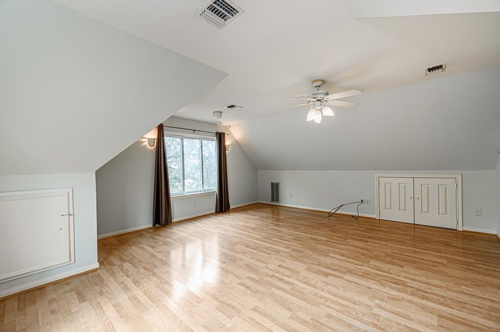 1436 Vassar St, Houston TX  77006-6030 exterior