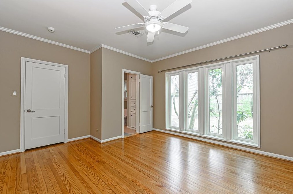 1436 Vassar St, Houston TX  77006-6030 exterior