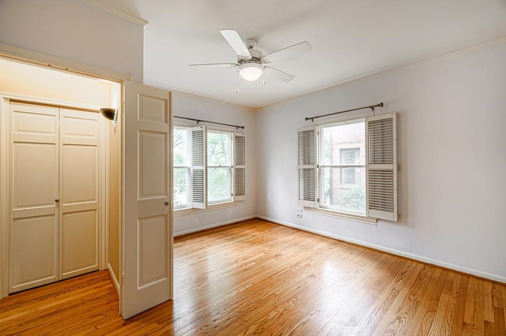 1436 Vassar St, Houston TX  77006-6030 exterior