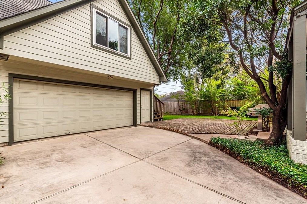 1436 Vassar St, Houston TX  77006-6030 exterior