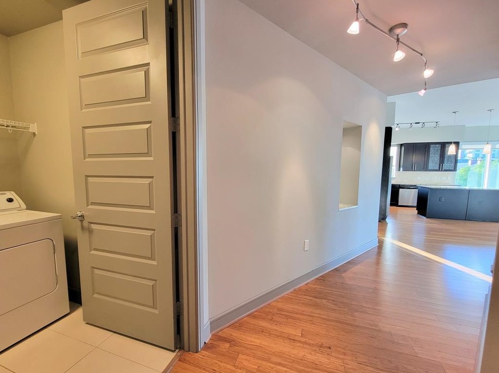 2724 Kipling St #325, Houston, TX 77098