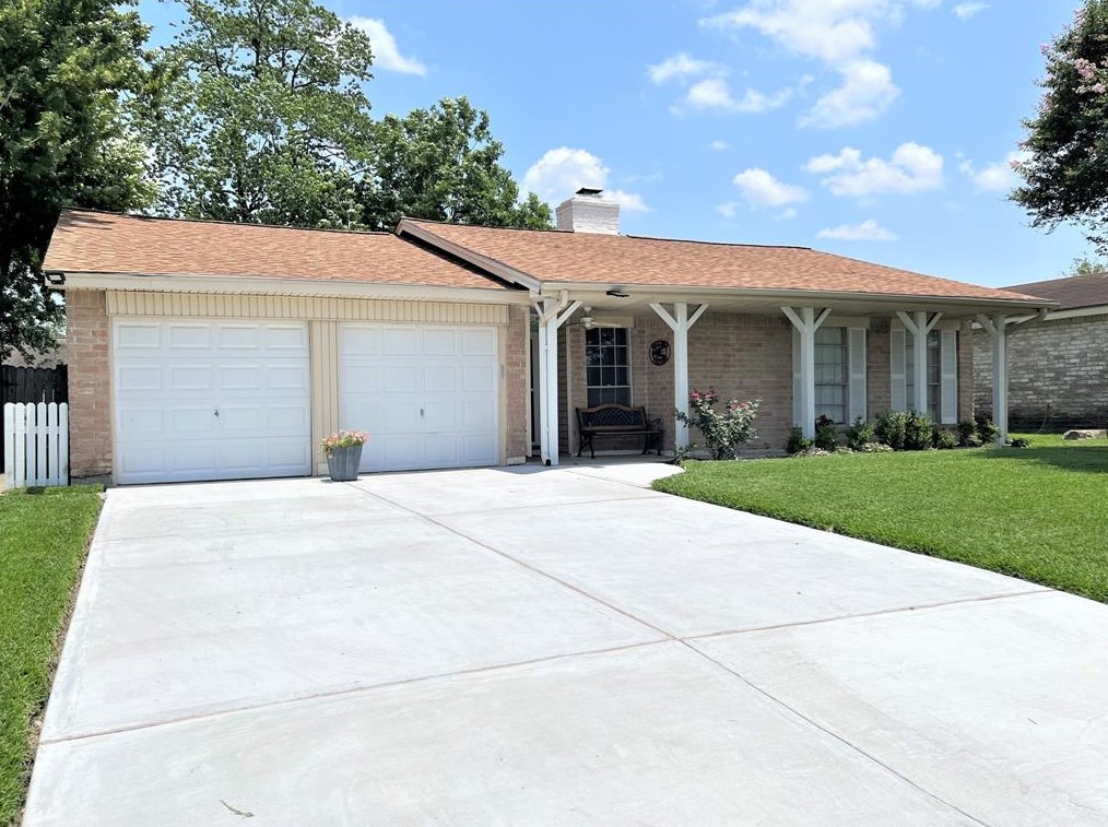 814 Redstone St, Channelview, TX 77530