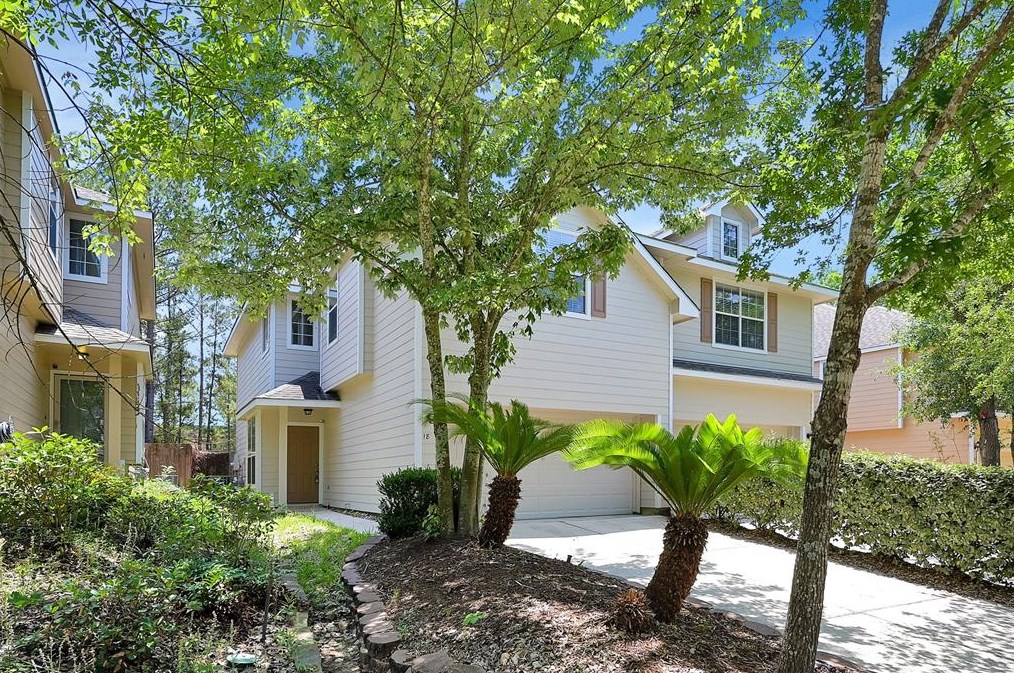 18 Blue Creek Pl, Spring, TX 77382-1779