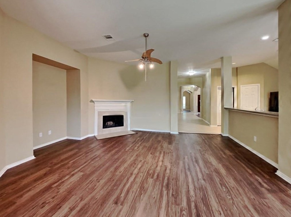876 Rock Harbor Ln, League City, TX 77573