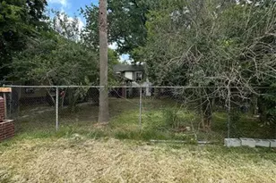 7215 Victoria St St, Houston, TX 77020 - Photo 18