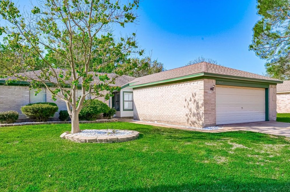 13407 Gerrards Cross Dr, Houston, TX 77082