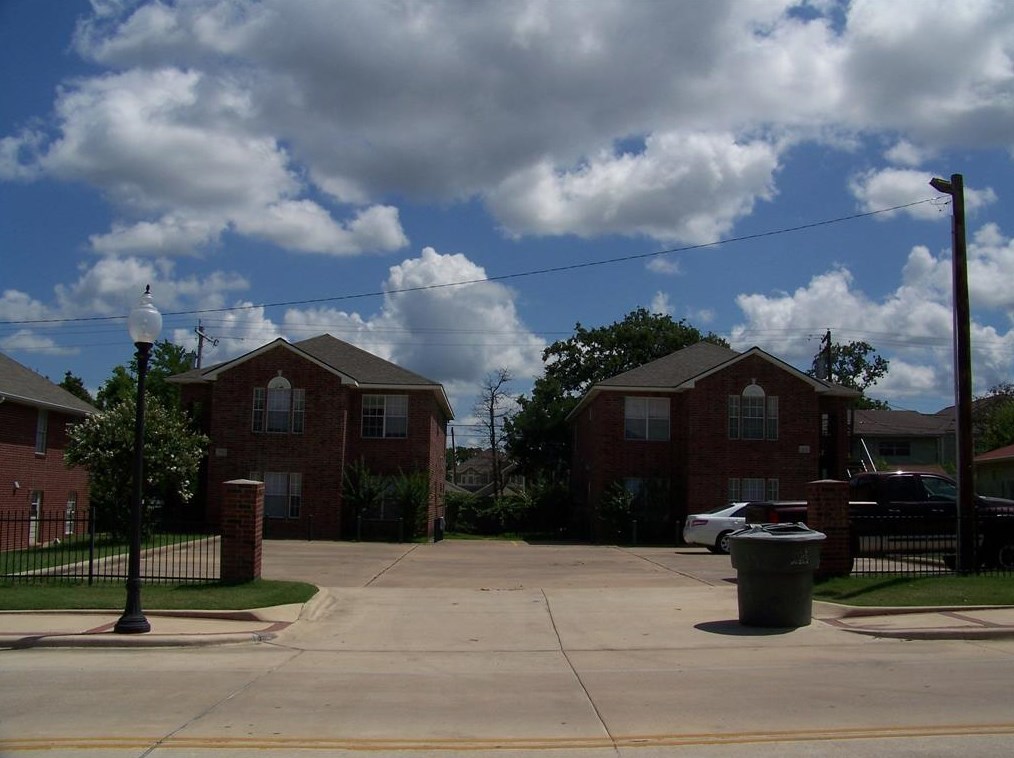 3901 College Main St #a, Bryan, TX 77801