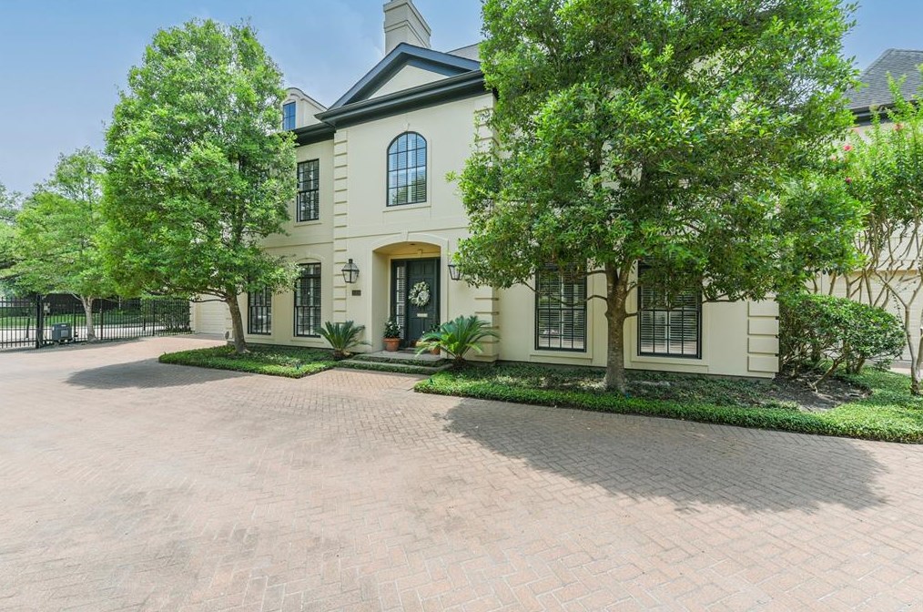 1026 Potomac Dr, Houston, TX 77057