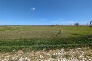 121 Magnolia St, Matagorda, TX 77457 - Photo 1