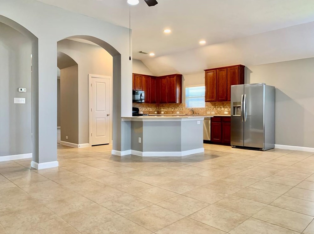 8302 Kerrington Glen Dr, Cypress TX  77433-2682 exterior