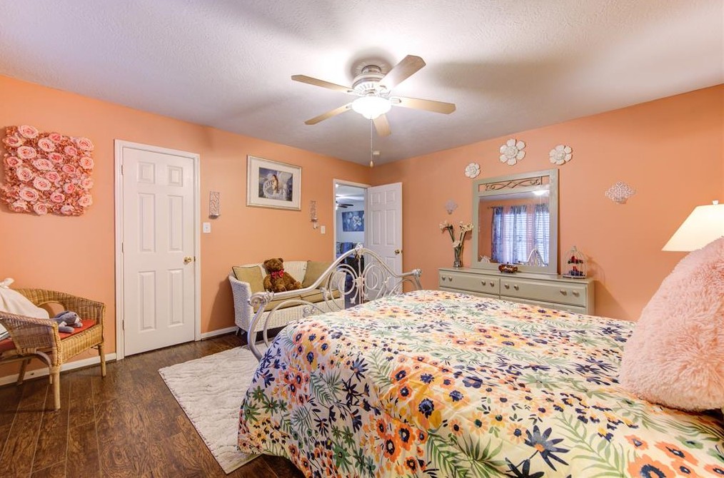5814 Clerkenwell Dr, Houston TX  77084-6450 exterior