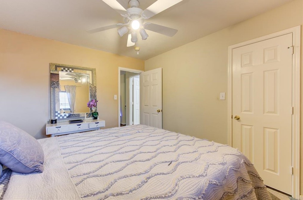 5814 Clerkenwell Dr, Houston TX  77084-6450 exterior