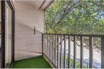 3220 69th Street #B8, Galveston, TX 77551 - Photo 32