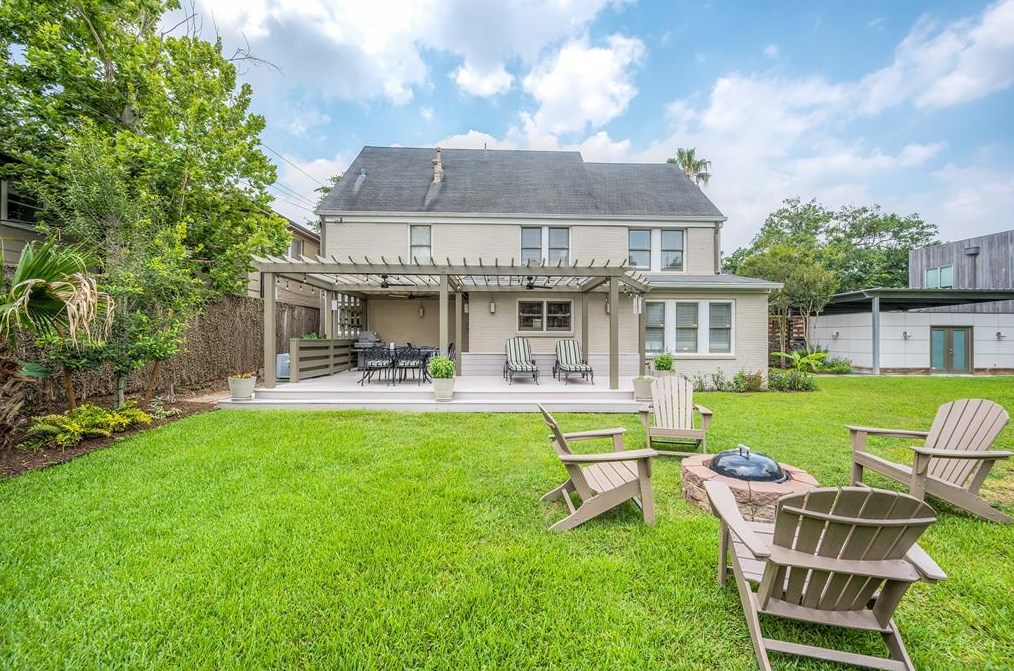 1653 Norfolk, Houston TX  77098-4223 exterior