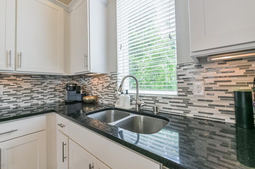 248 28 St, Houston TX  77008-2106 exterior