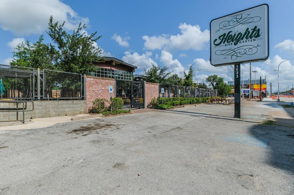 248 28 St, Houston TX  77008-2106 exterior