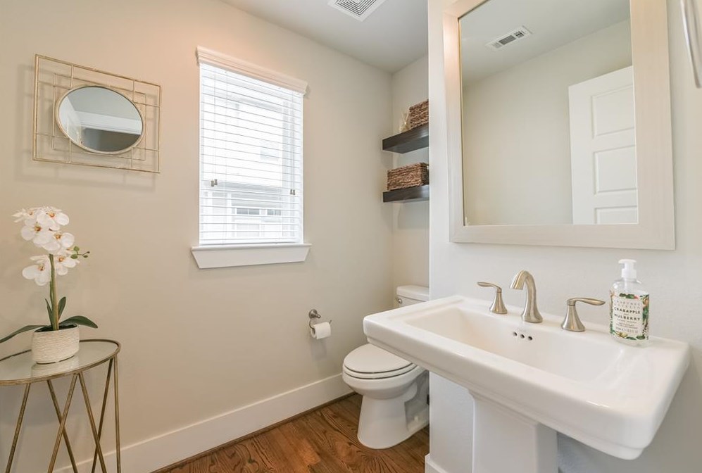 248 28 St, Houston TX  77008-2106 exterior