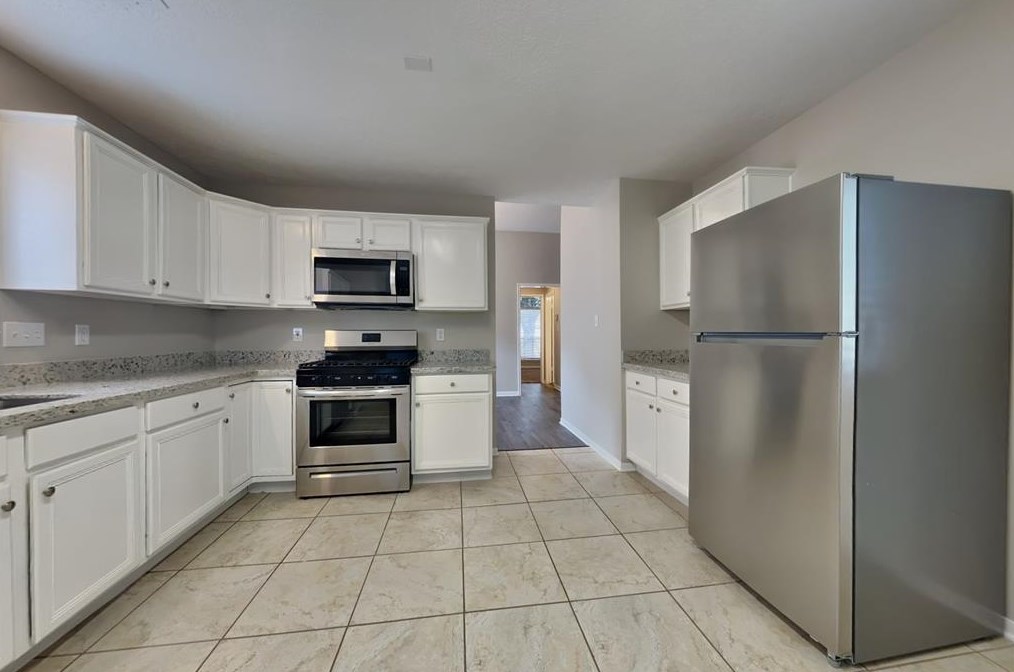 19706 Kilborne Park Ln, Spring TX  77379-6076 exterior