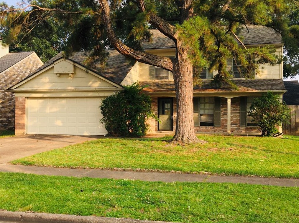 10311 Green Valley Ln, Houston, TX 77064