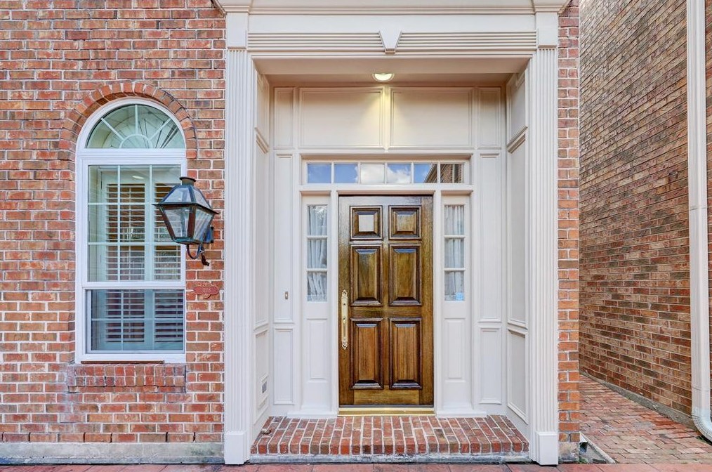 3118 Lake St, Houston, TX 77098-2112