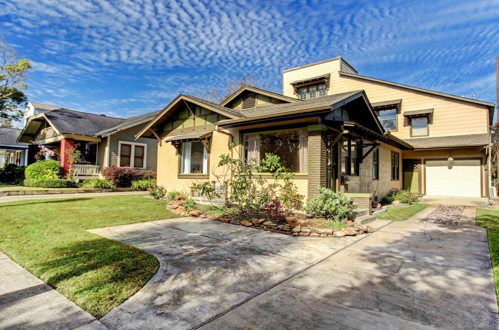 811 Ridge St, Houston, TX 77009