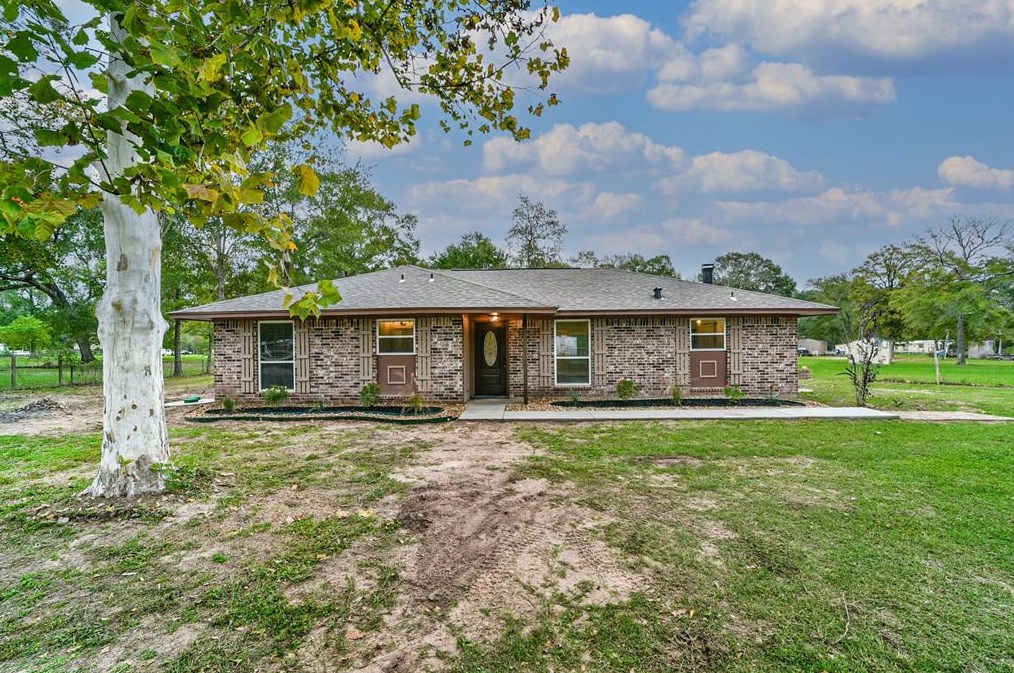 14811 Old Humble Pipeline Rd, Conroe, TX 77302