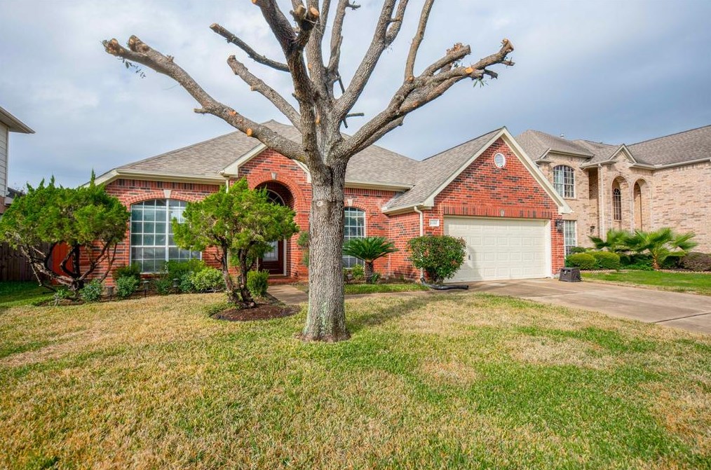11310 Ashford Hills Dr, Sugar Land, TX 77478-6133